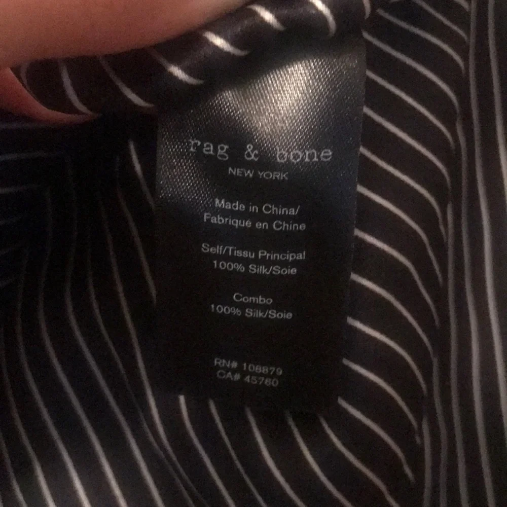 ⭐️ rag & bone - Victor Silk Wrap Blouse in Black w/ White Pinstripes - XXS/TTP - Picture 9 of 12